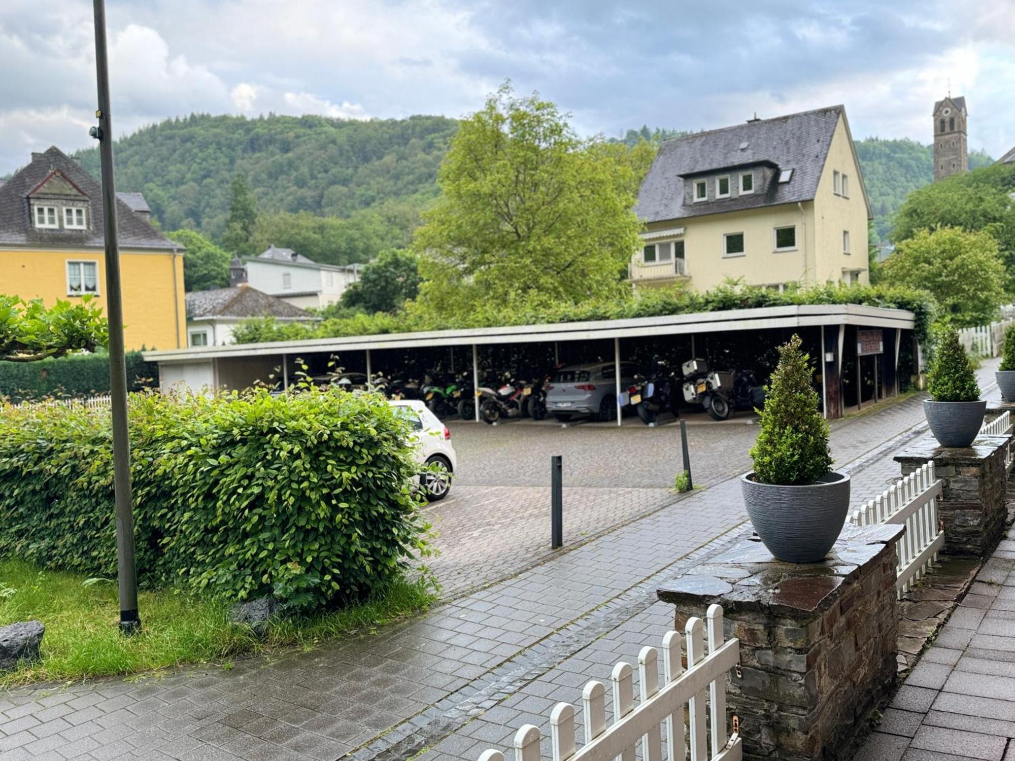 Hotel Alte Muehle Bad Bertrich Exterior photo